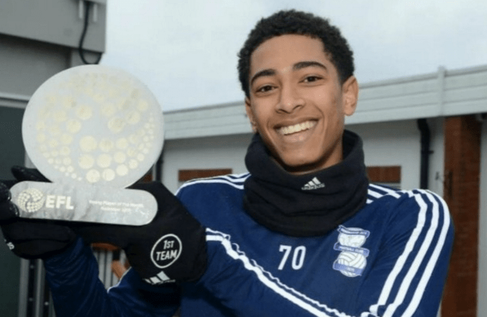 里程碑！库里父子超科赶詹历史第二 3分失准勇三崩再现