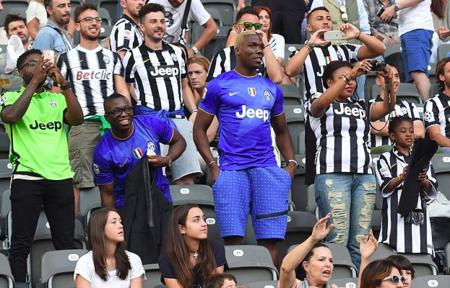 进攻完美防守白给的八村塁，是继续留队还是远走高飞？