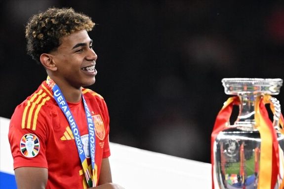 詹黑向詹姆斯致敬，并表示没詹姆斯、全明星都可能办不下去了！